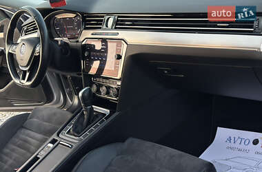 Седан Volkswagen Passat 2019 в 