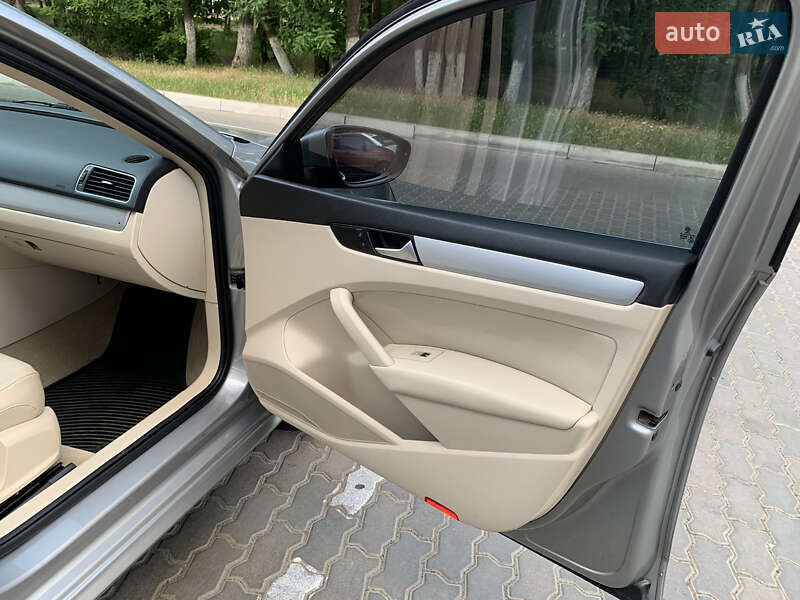 Седан Volkswagen Passat 2012 в Одессе фото 30 Седан Volkswagen Passat 2012 в Одессе