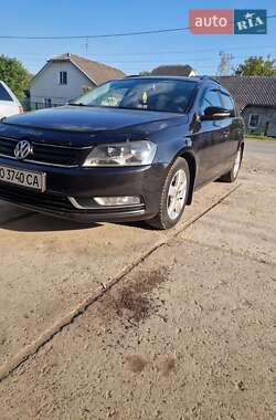 Универсал Volkswagen Passat 2012 в Гусятине