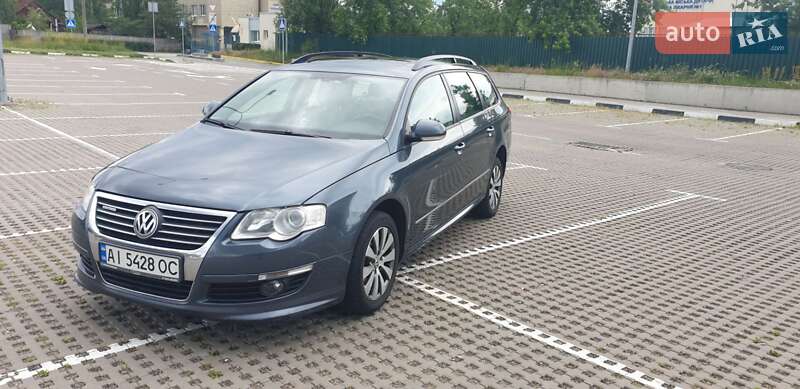 Универсал Volkswagen Passat 2010 в 