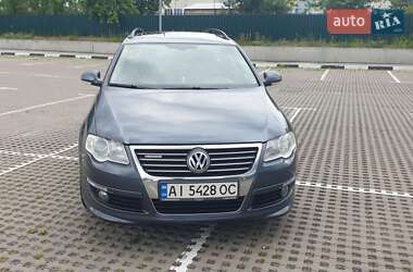Универсал Volkswagen Passat 2010 в 