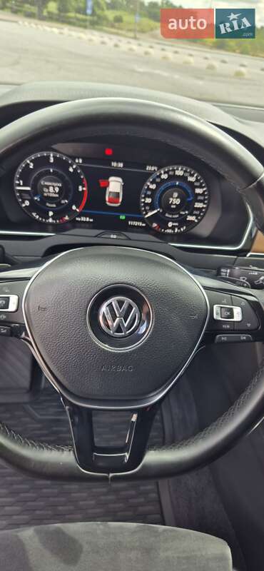 Седан Volkswagen Passat 2018 в Запоріжжі