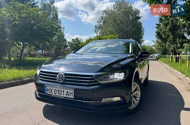 Універсал Volkswagen Passat 2015 в Рівному