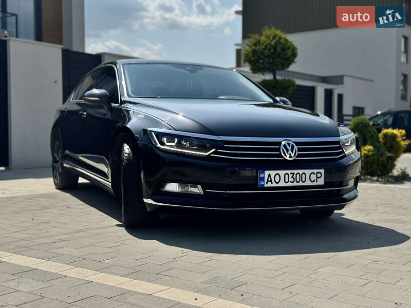 Седан Volkswagen Passat 2018 в Ужгороде