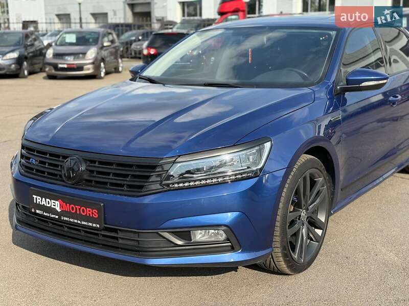 Седан Volkswagen Passat 2016 в Киеве
