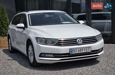Универсал Volkswagen Passat 2015 в Тернополе