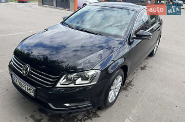 Седан Volkswagen Passat 2013 в Киеве