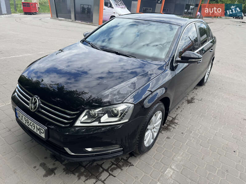 Седан Volkswagen Passat 2013 в 