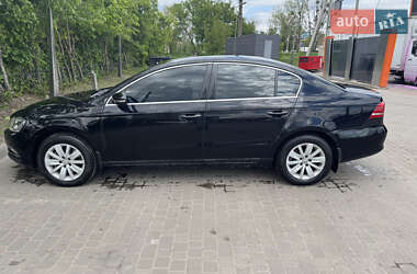 Седан Volkswagen Passat 2013 в 