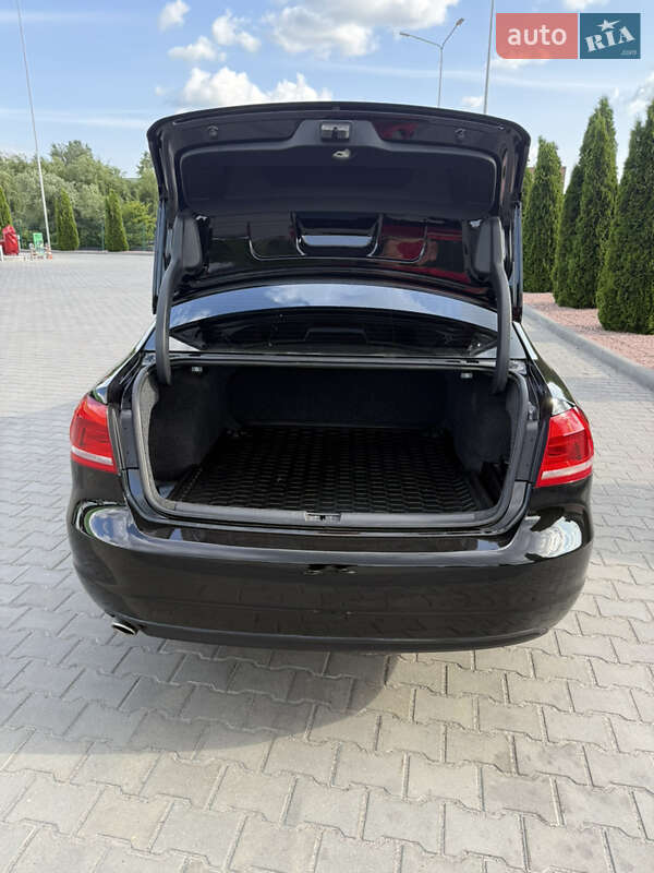Седан Volkswagen Passat 2014 в Виннице
