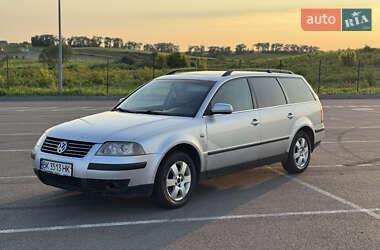 Универсал Volkswagen Passat 2001 в Ровно