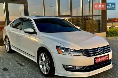 Седан Volkswagen Passat 2012 в Тернополе