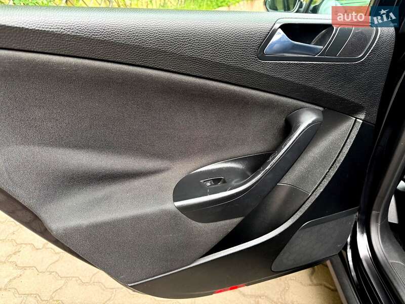 Універсал Volkswagen Passat 2005 в Хмельницькому