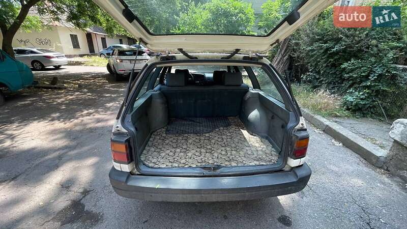 Универсал Volkswagen Passat 1992 в Одессе