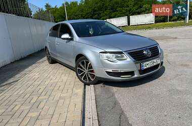 Седан Volkswagen Passat 2005 в 