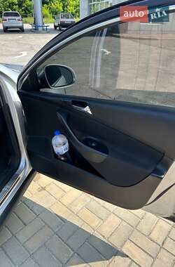 Седан Volkswagen Passat 2005 в 