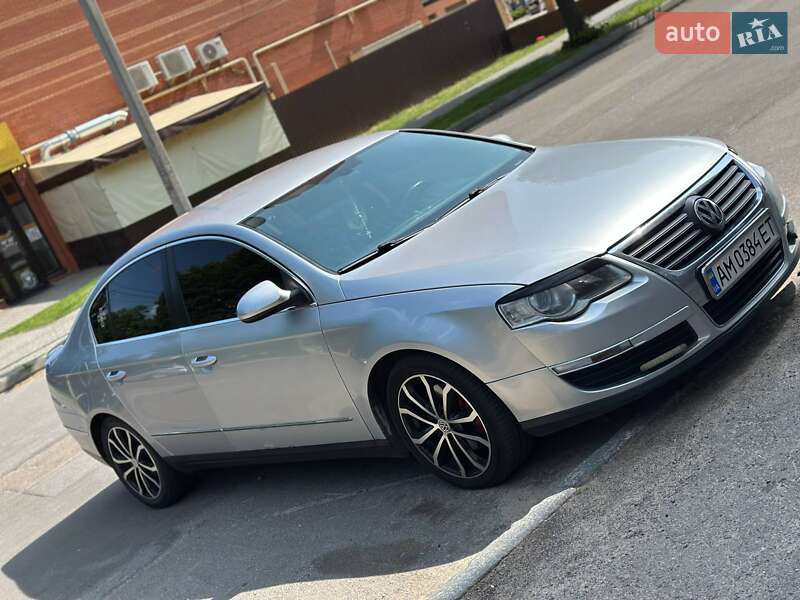 Седан Volkswagen Passat 2005 в 
