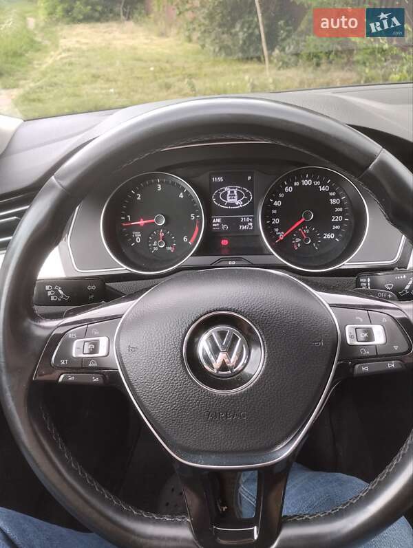 Универсал Volkswagen Passat 2018 в Шепетовке фото 10 Универсал Volkswagen Passat 2018 в Шепетовке