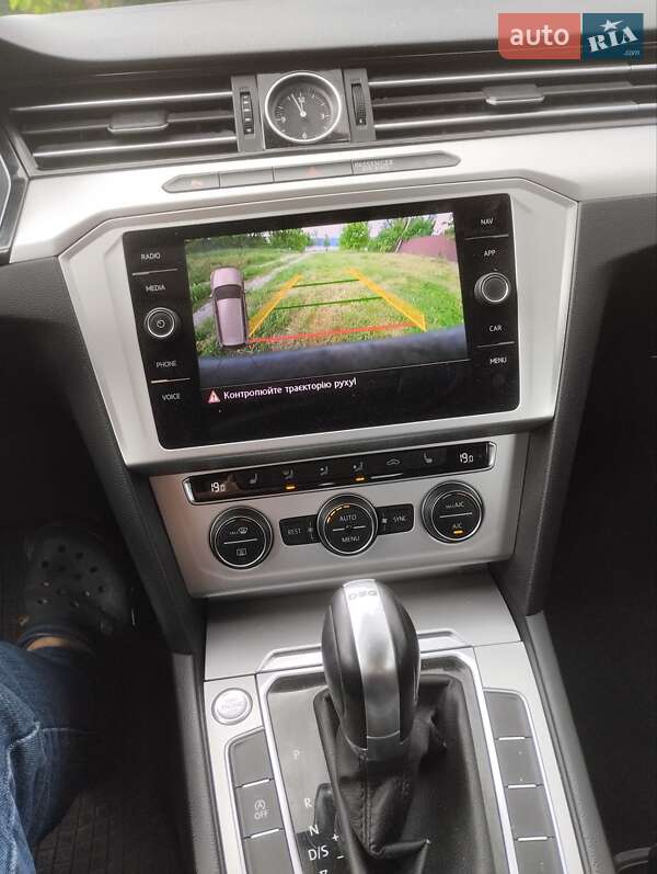 Универсал Volkswagen Passat 2018 в Шепетовке фото 9 Универсал Volkswagen Passat 2018 в Шепетовке