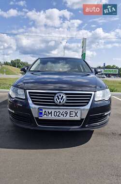 Седан Volkswagen Passat 2007 в Киеве