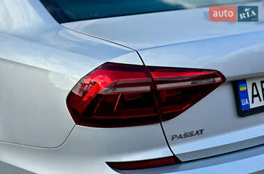 Седан Volkswagen Passat 2016 в 