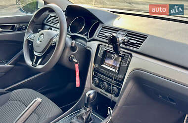 Седан Volkswagen Passat 2016 в 