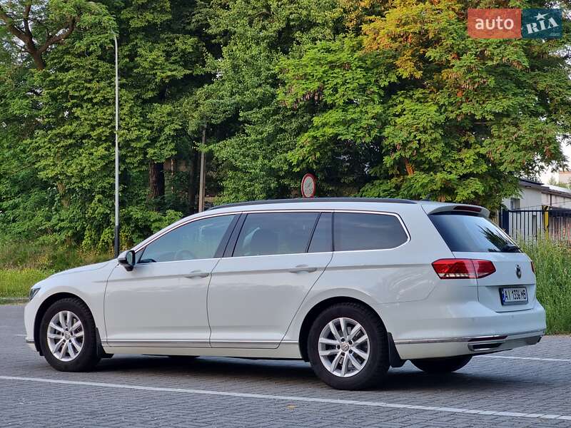 Универсал Volkswagen Passat 2015 в Киеве