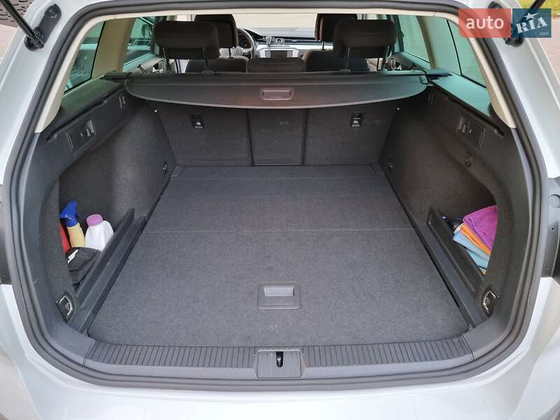 Универсал Volkswagen Passat 2015 в Киеве