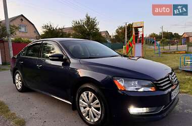 Седан Volkswagen Passat 2013 в Киеве
