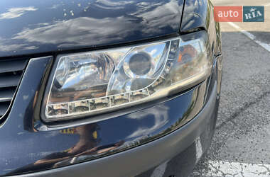Универсал Volkswagen Passat 2000 в 