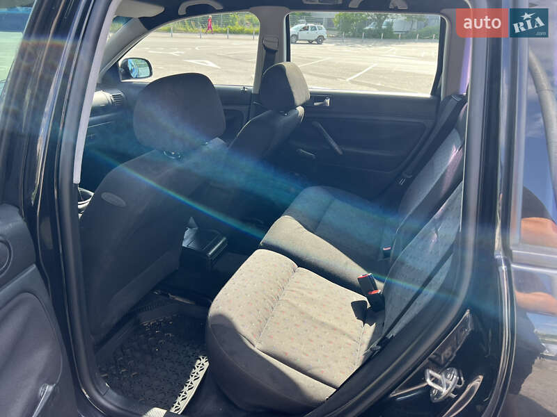 Универсал Volkswagen Passat 2000 в Ивано-Франковске