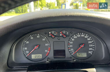 Универсал Volkswagen Passat 2000 в 