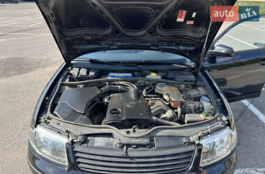 Универсал Volkswagen Passat 2000 в 