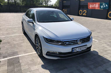 Седан Volkswagen Passat 2018 в Львове