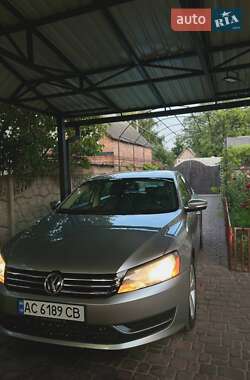 Седан Volkswagen Passat 2012 в 