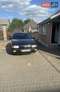 Седан Volkswagen Passat 1993 в 