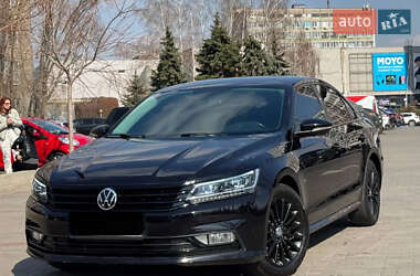 Седан Volkswagen Passat 2017 в Києві