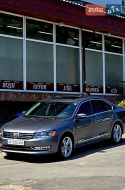 Седан Volkswagen Passat 2015 в Тернополі