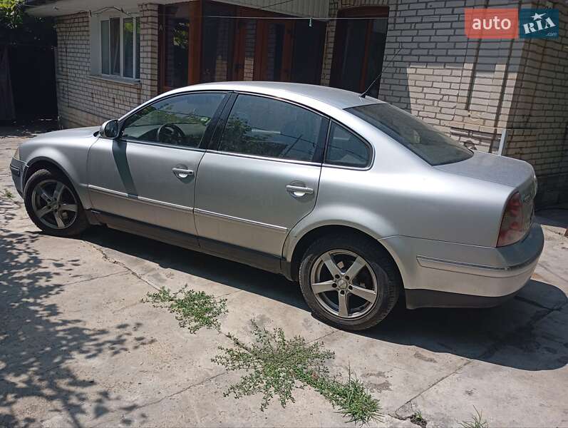 Седан Volkswagen Passat 2003 в Подільську