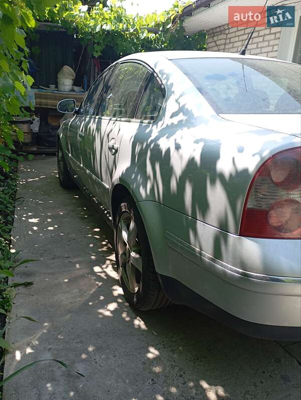 Седан Volkswagen Passat 2003 в Подільську