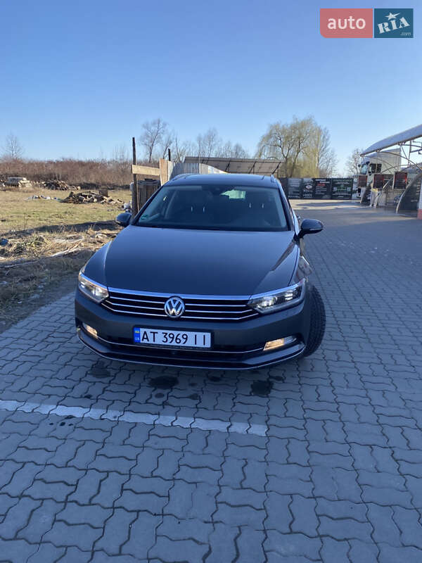 Универсал Volkswagen Passat 2015 в Калуше