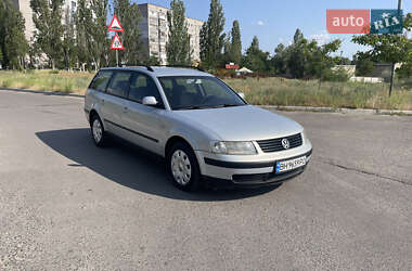 Универсал Volkswagen Passat 2000 в 