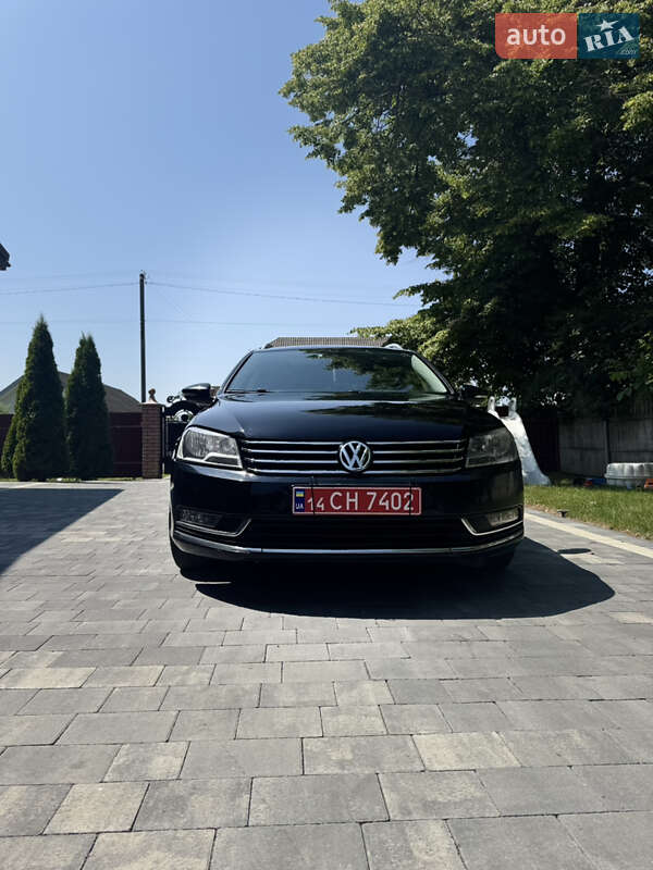 Универсал Volkswagen Passat 2014 в Ивано-Франковске