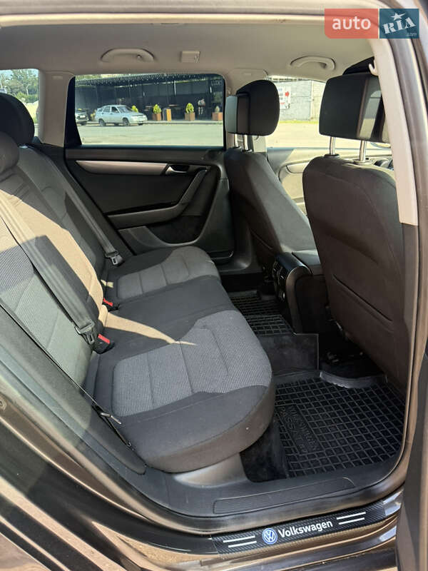 Универсал Volkswagen Passat 2011 в Чернигове