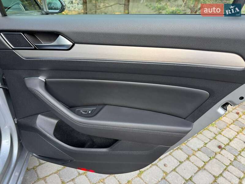 Универсал Volkswagen Passat 2018 в Тернополе