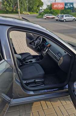 Седан Volkswagen Passat 2016 в 