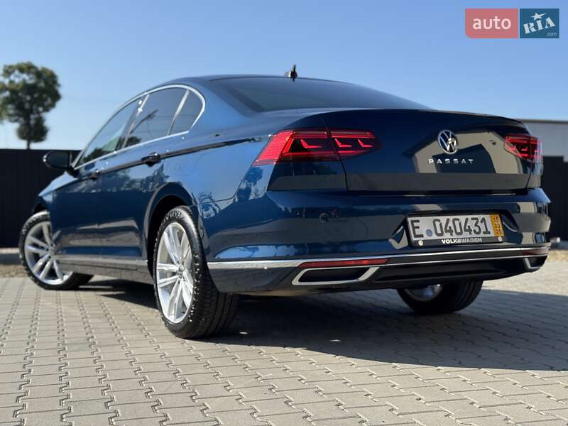 Седан Volkswagen Passat 2020 в Стрию