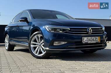Седан Volkswagen Passat 2020 в Стрые