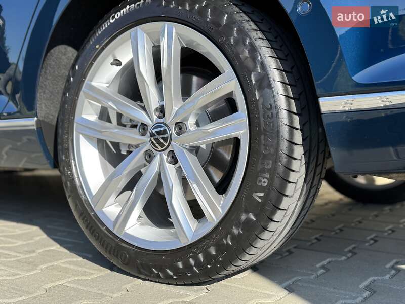 Седан Volkswagen Passat 2020 в Стрию