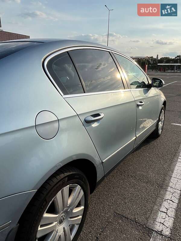 Седан Volkswagen Passat 2006 в Києві фото 24 Седан Volkswagen Passat 2006 в Києві